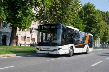 Městský autobus STREETWAY